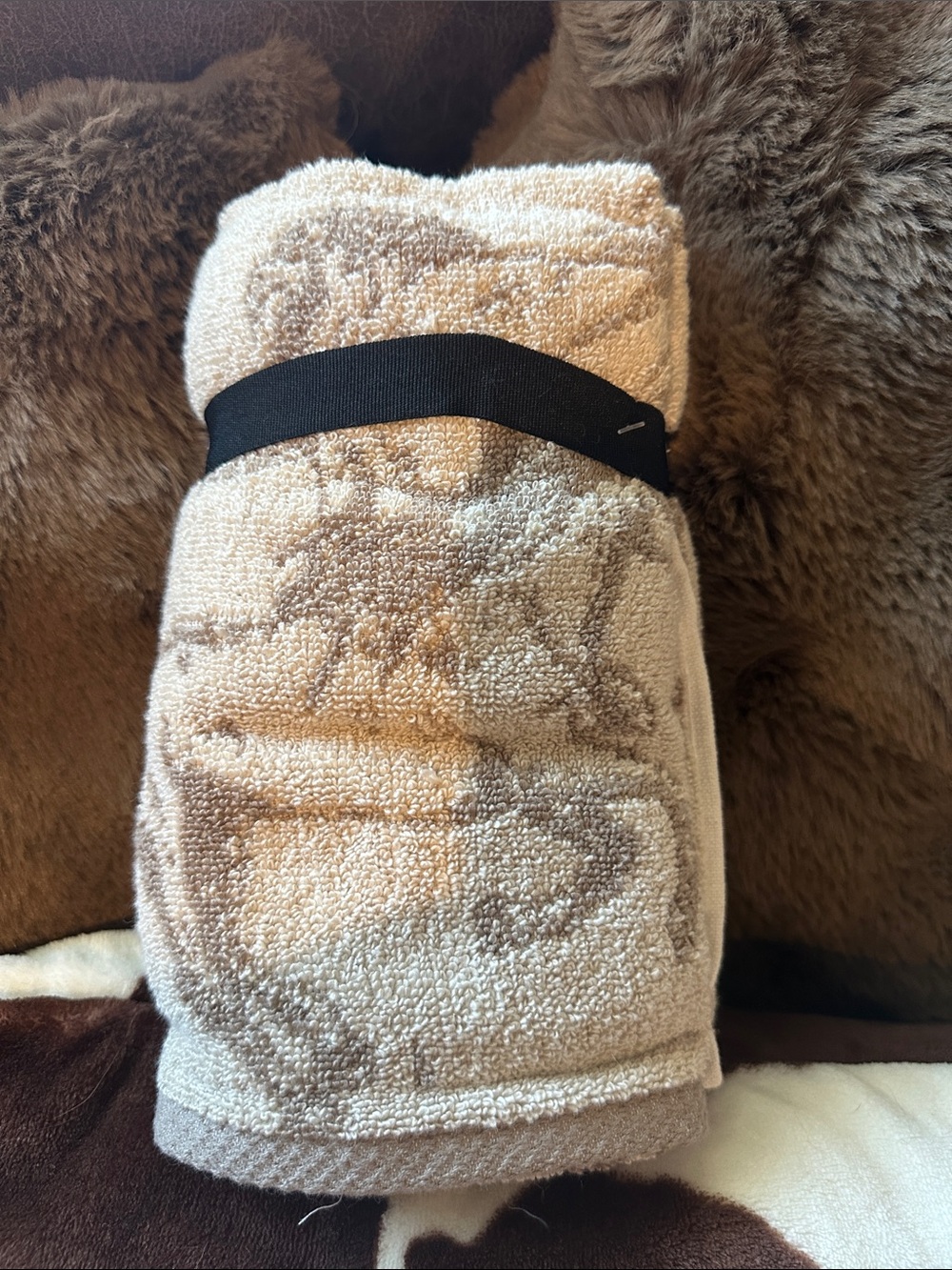 Wrangler Neutral Beige and Taupe Hand Towel Set - Picture 2 of 2